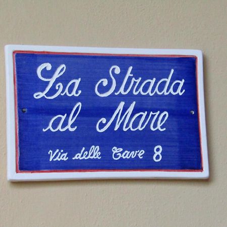 La Strada Al Mare Lägenhet La Spezia Exteriör bild